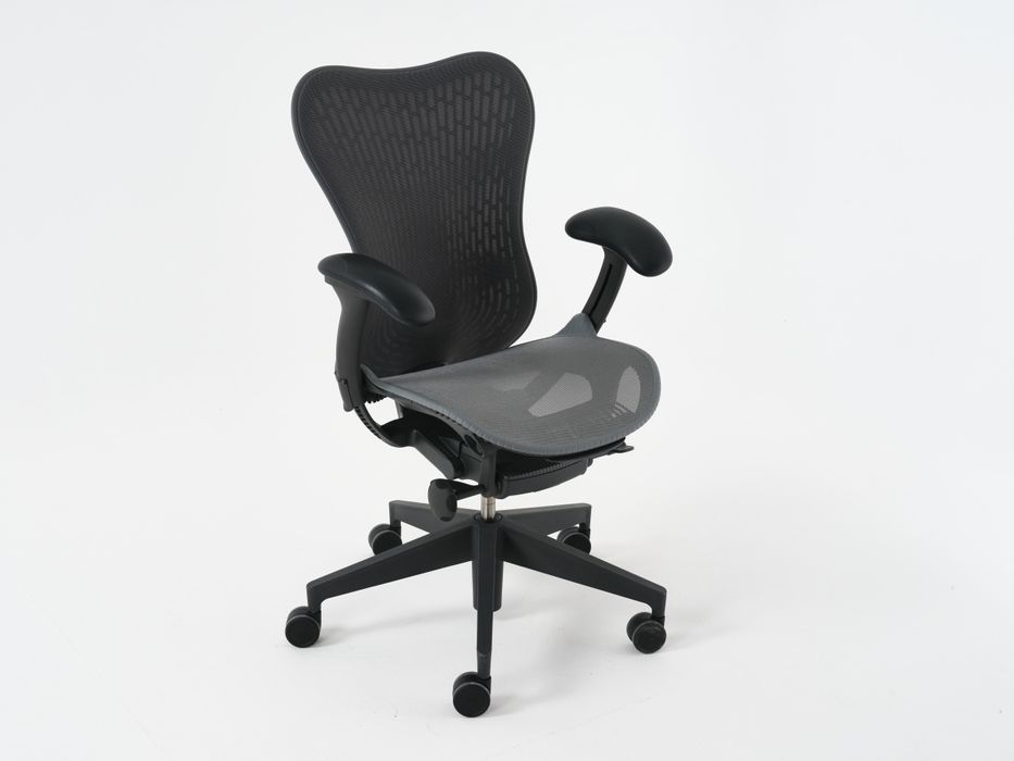 Cadeira Herman Miller modelo Mirra 2 full options
