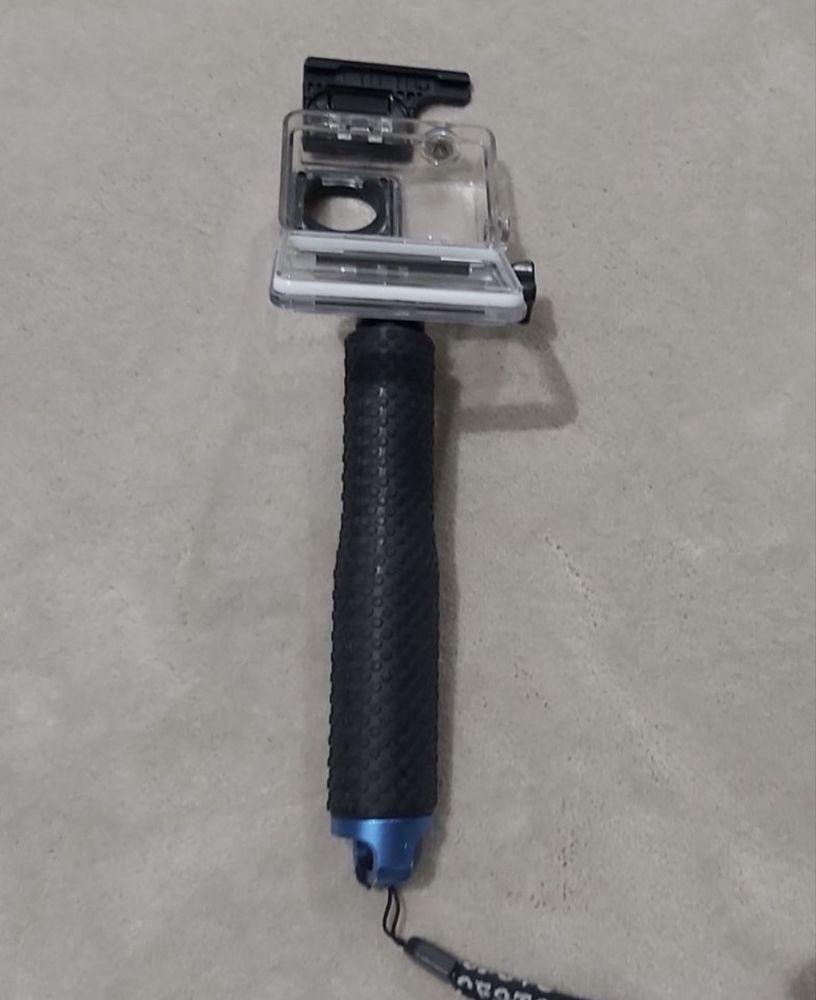 Go Pro Hero 4 Black Edition;