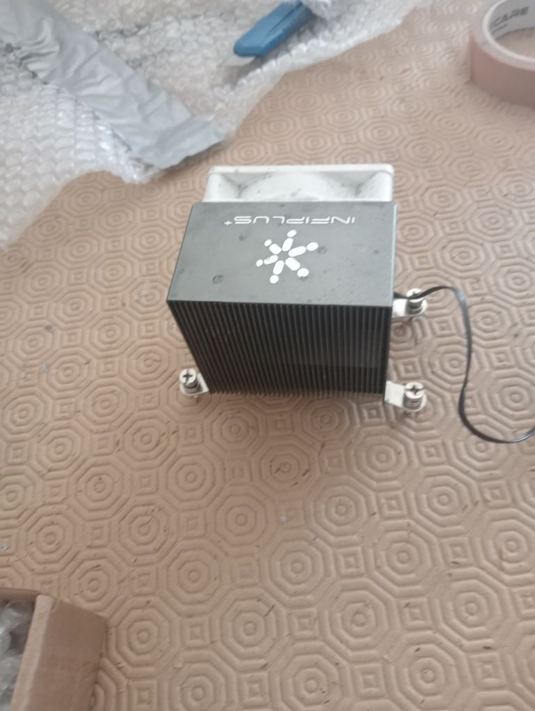 2 processadores amd. + Dissipador