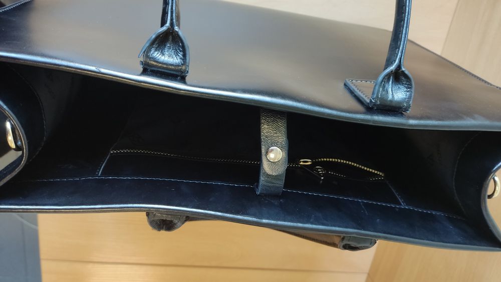 Torebka skórzana Kazar najnowsza kolekcja do ręki i ramię