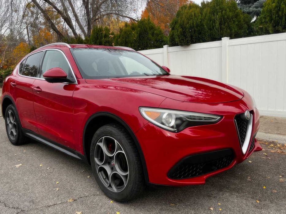 Alfa Romeo Stelvio      2018