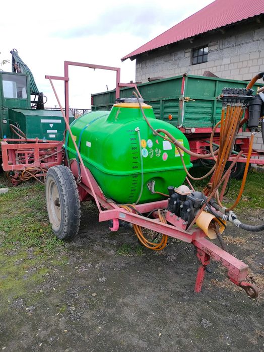 Opryskiwacz ciągany Skotarek