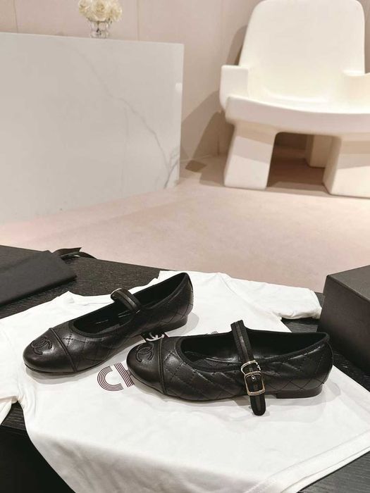 Buty, sandaly klapki, skora 210206
