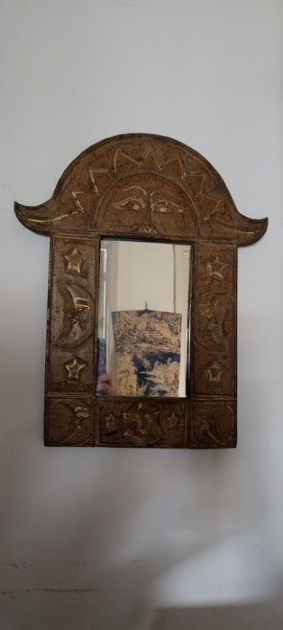 espelho de madeira esculpida étnico