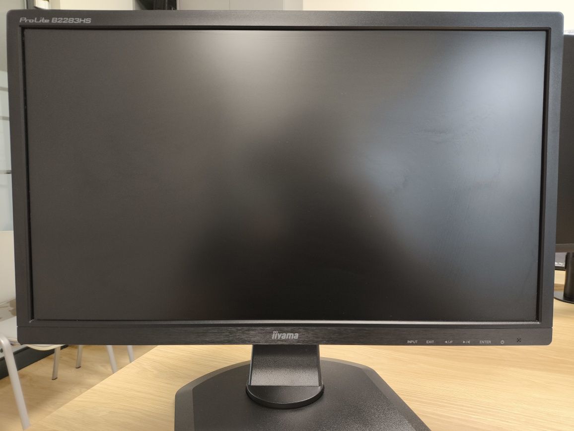 Monitor IIYAMA 21,5"
