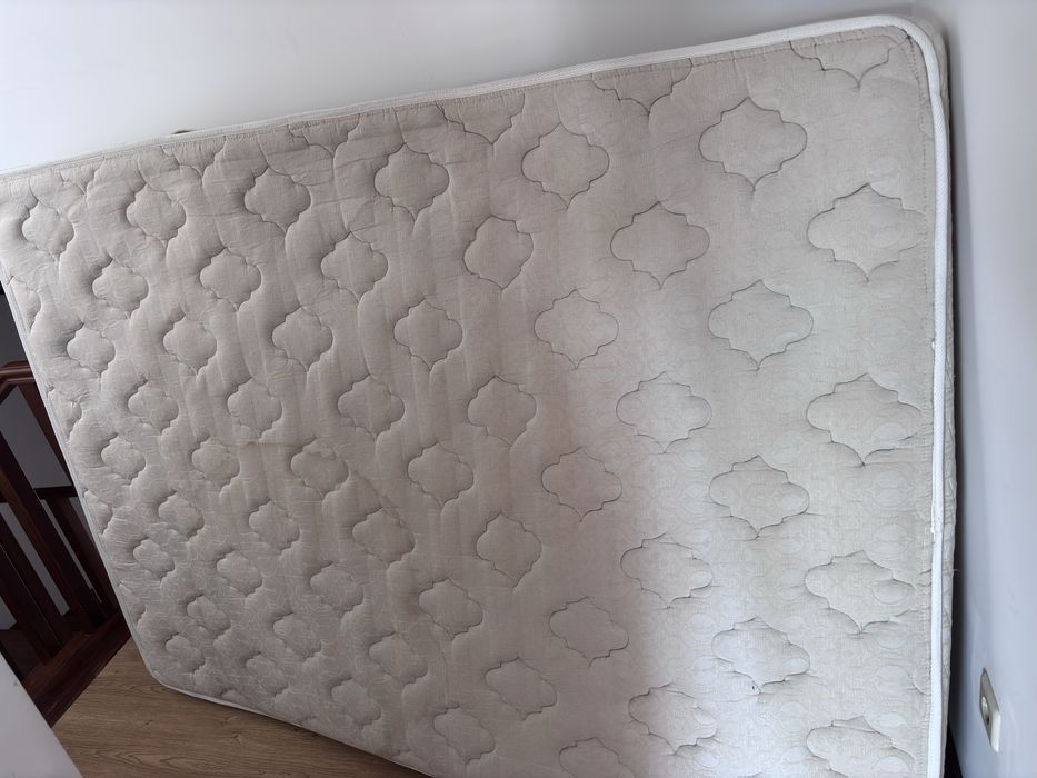 Cama ferro com colchao
