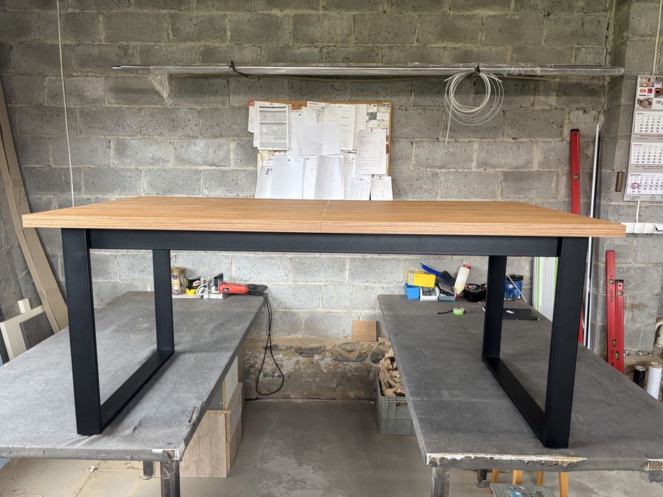 Stół loftowy rozkładany
