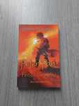 Livro Peter Pan e o Feitiço Vermelho de Geraldine McCaughrean