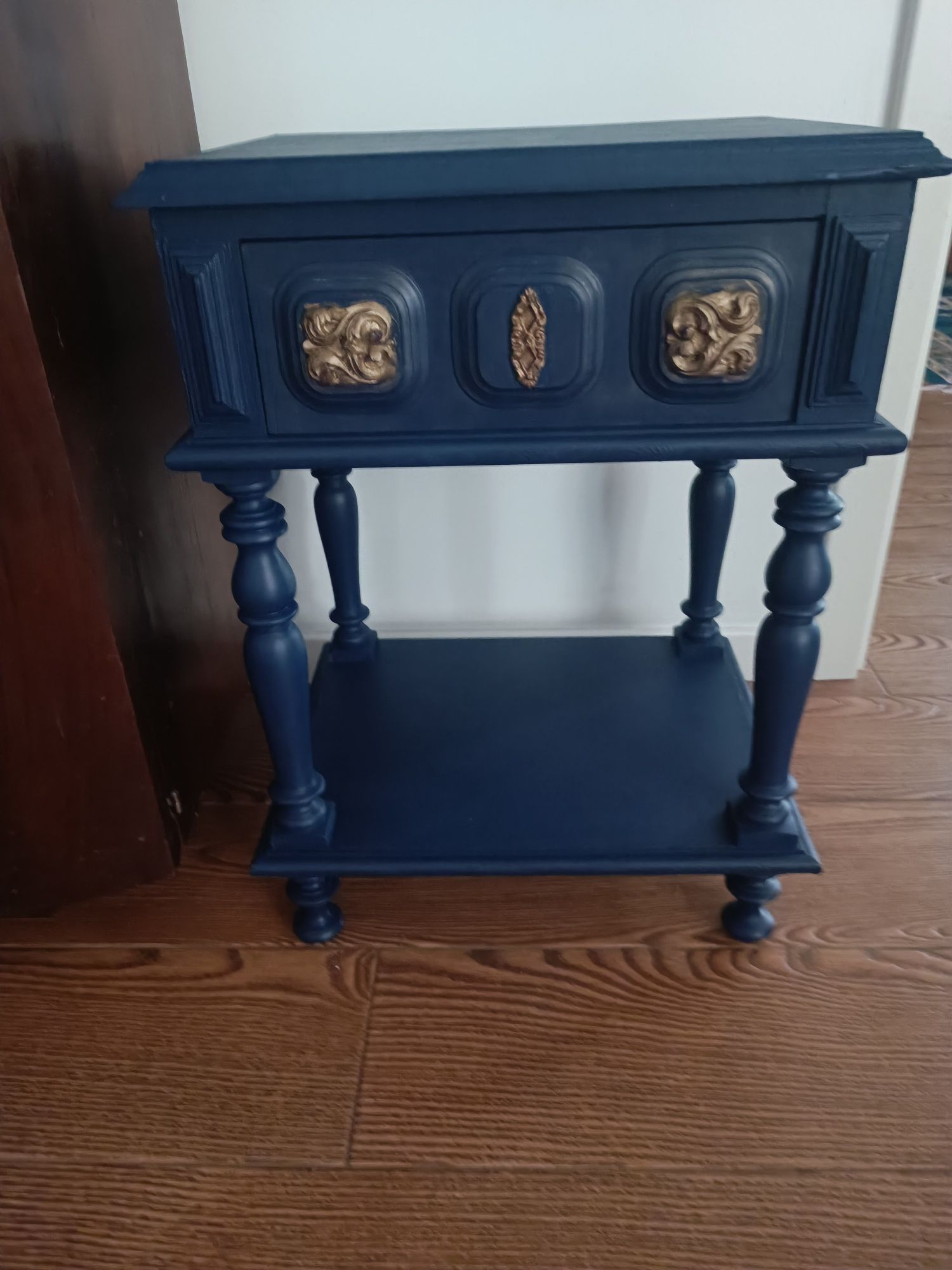 Mesa de cabeceira vintage