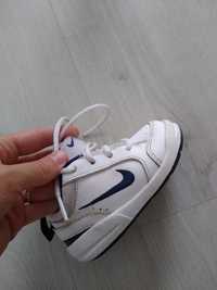 Adidasy Nike trampki r. 21