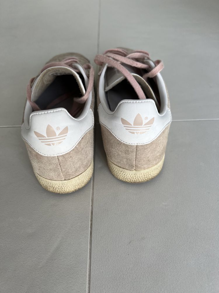 Ténis adidas GAZELLE Rosa