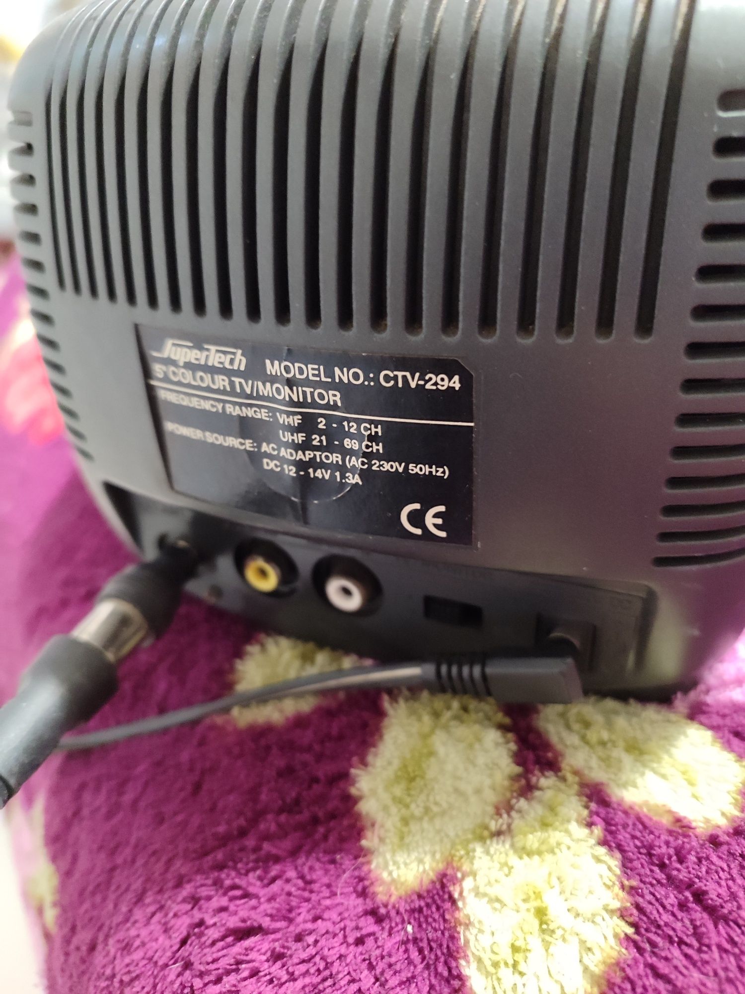Televisão portátil 12v