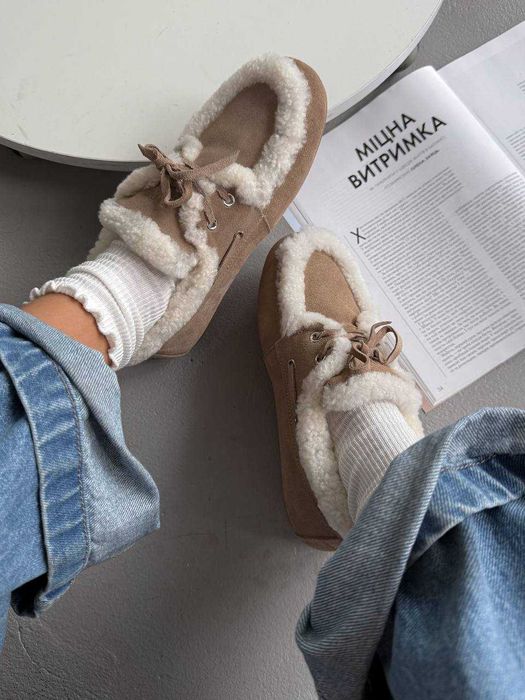 Жіночі зимові лофери Miu Miu Loafers Winter Beige з хутром M008