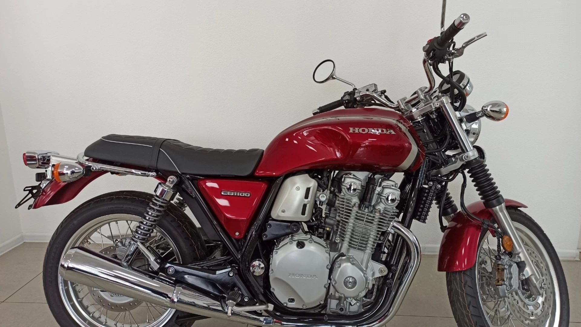 Продам Honda CB1100EX новое состояние официал.