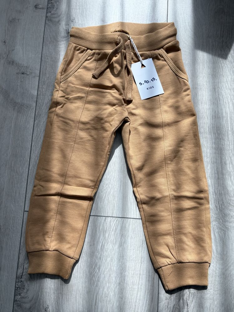 Nowe spodnie chłopięce 5.10.15 Kids r. 98 Dresowe spodnie dziecięce