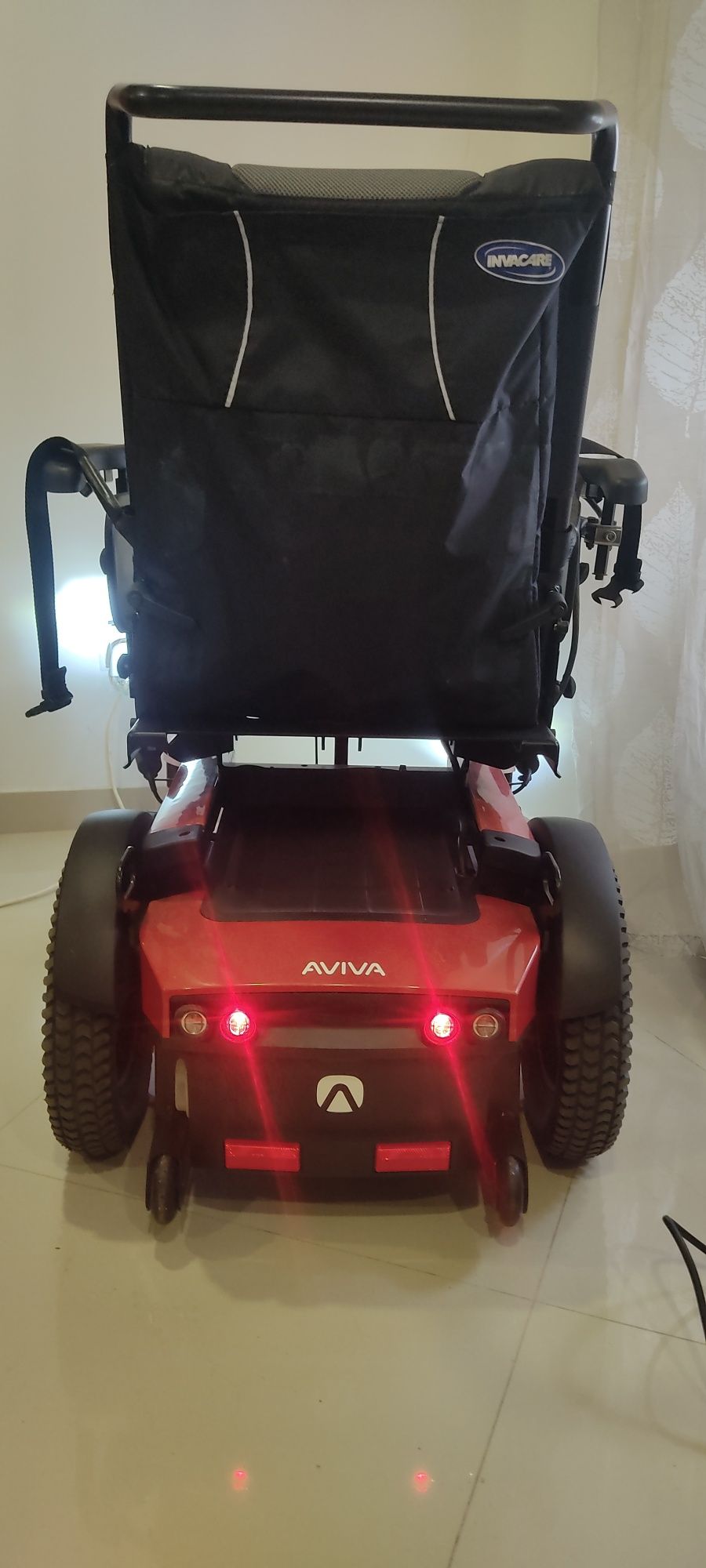 Cadeira de rodas elétrica invacare