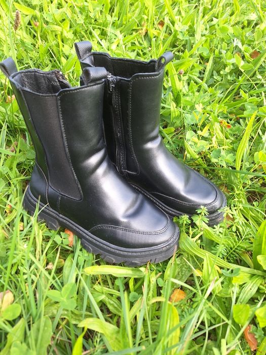 Сапожки для дівчинки