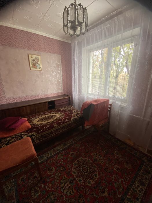 Продаю трехкомнатную чешку на Даманском!
