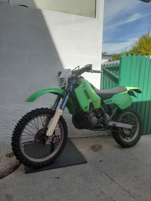 Kawasaki kdx 200 matrículada