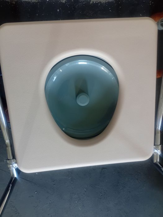 Стул-крісло гігієнічне туалетне