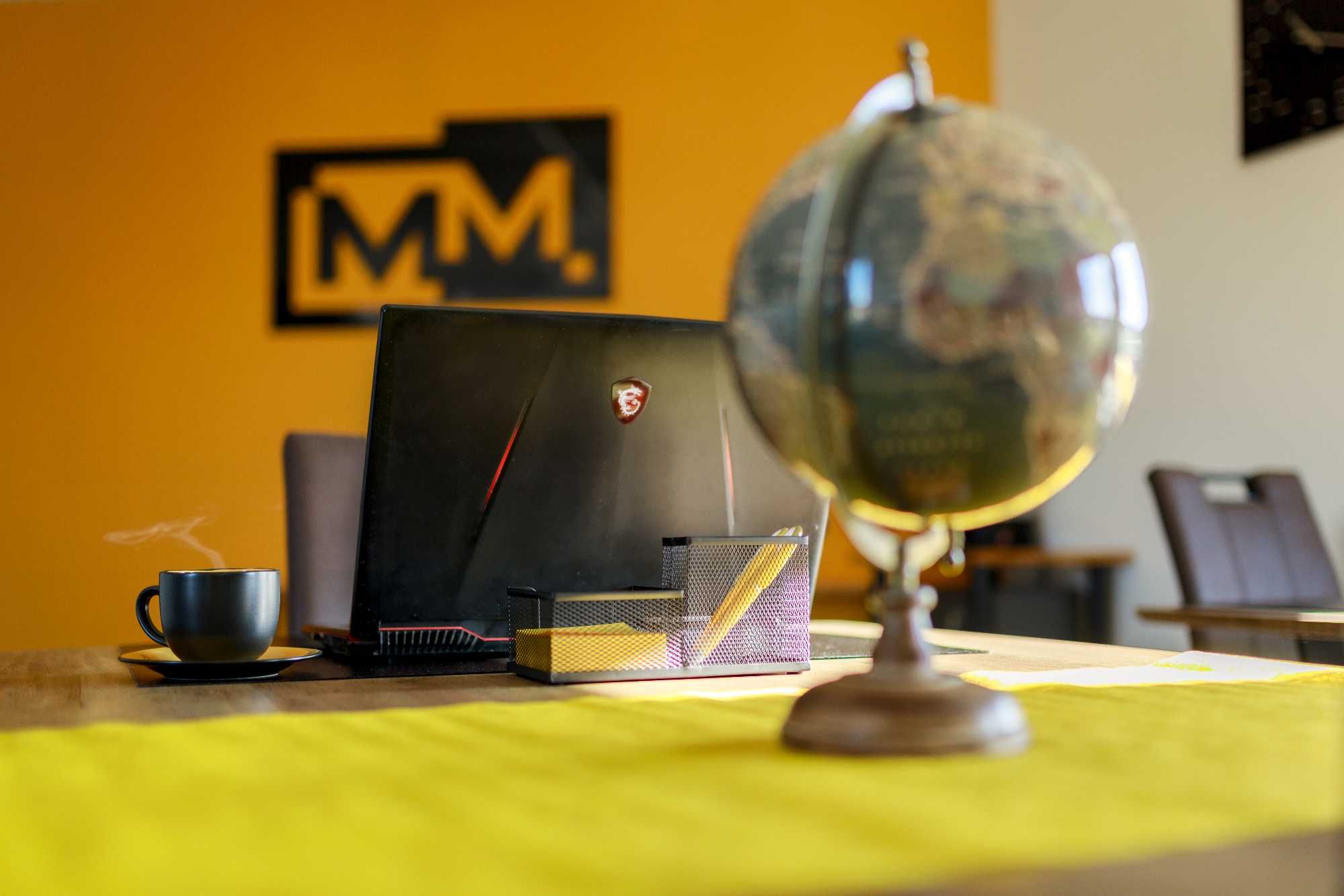 Biuro coworking, biurko,  miejsce do pracy, Dąbrówka, Palędzie