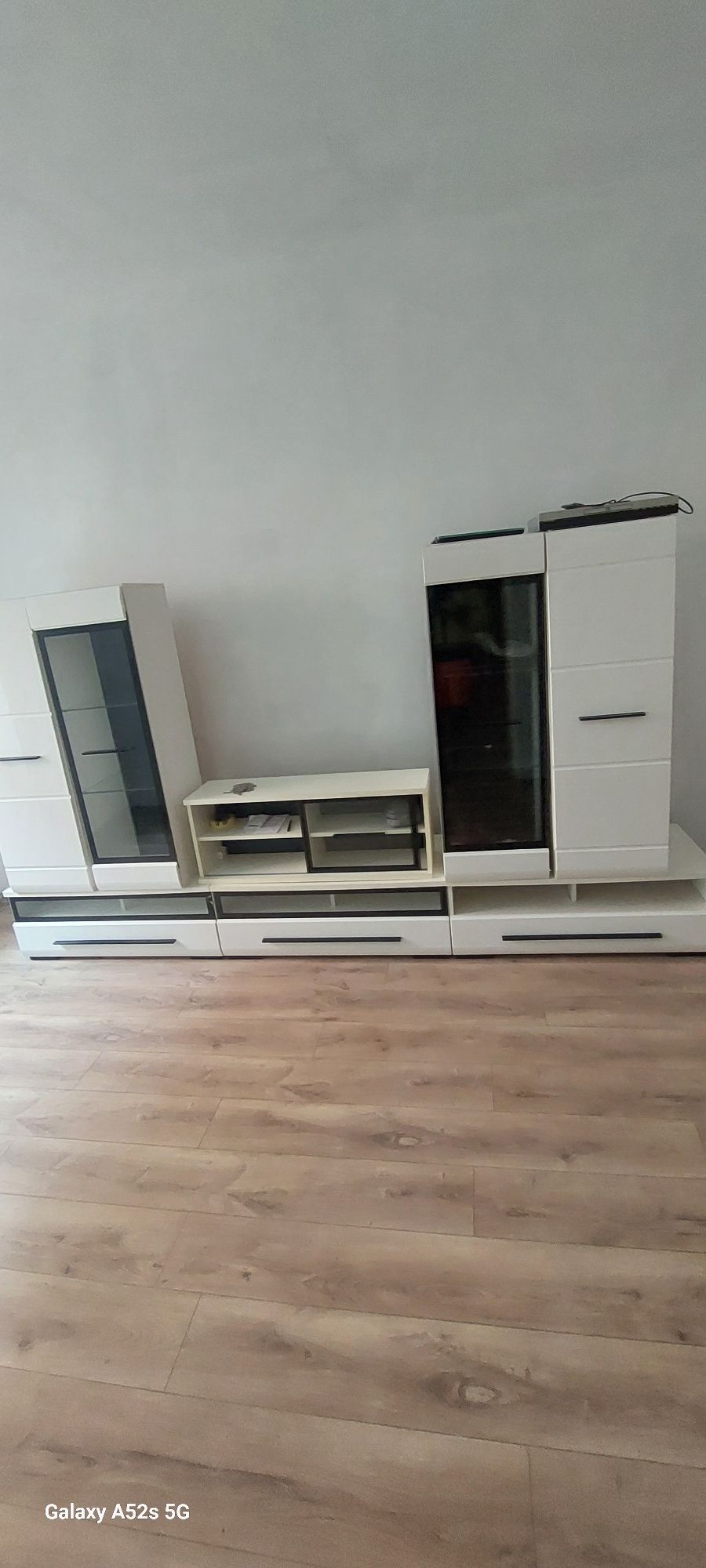Meblościanka długość 3m głębokość 40cm