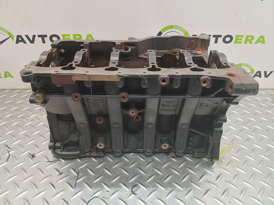 Блок цилиндров VOLKSWAGEN  PASSAT B7 B8 USA 07K103011F