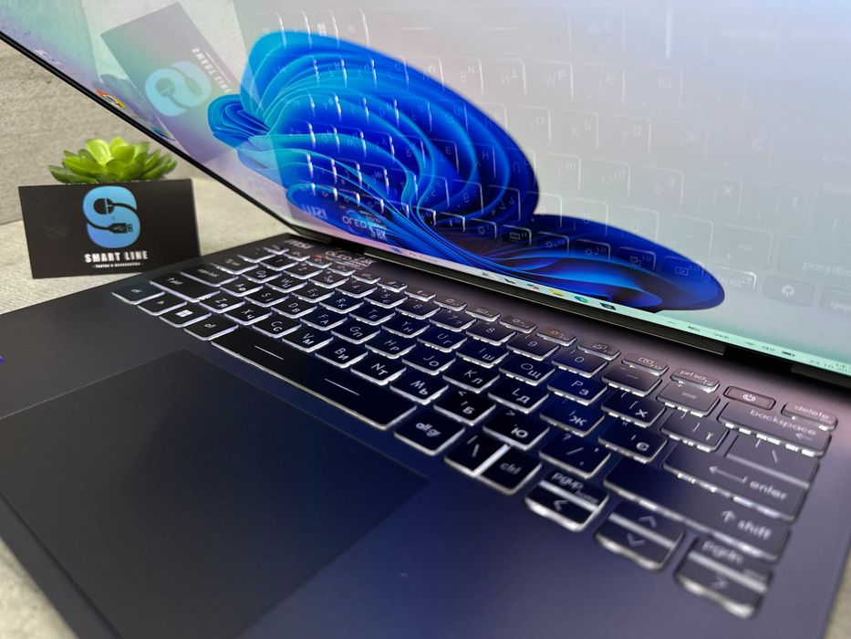 Стильний ноутбук MSI Prestige 13 AI Evo/32 ddr5/512 ssd/Intel Ultra 7