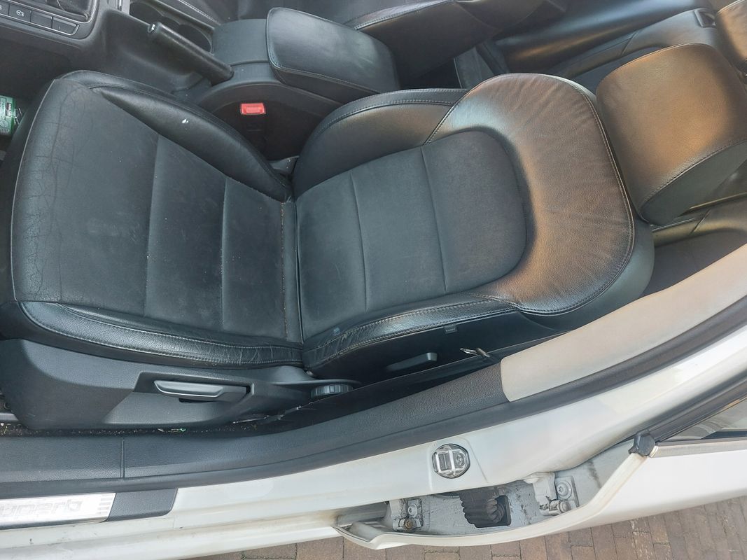 Skoda Superb Ii Sedan Fotel Fotele Kanapa Alcantara Skóra 08-15r