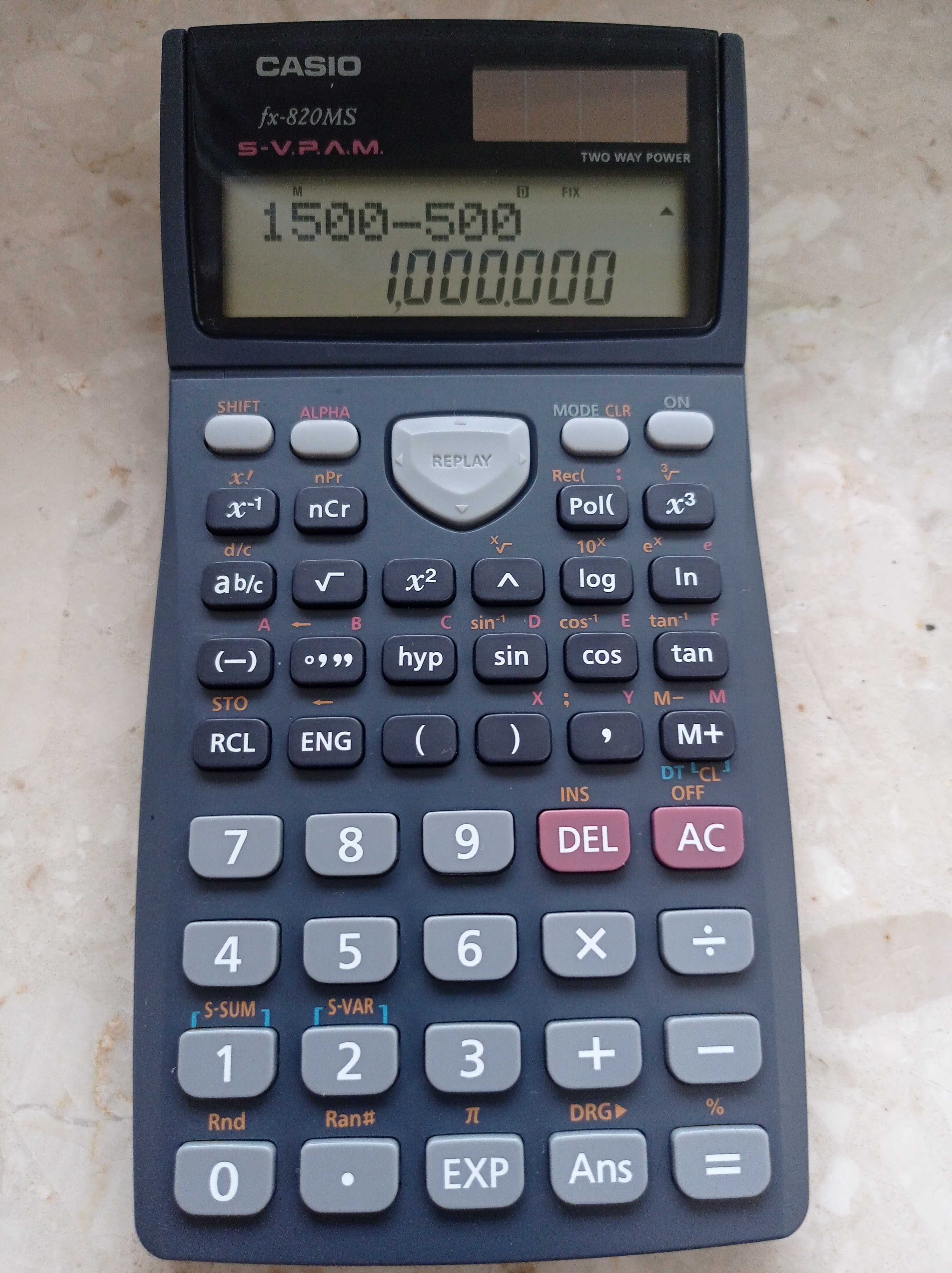 Kalkulator naukowy Casio FX 820MS - nowy