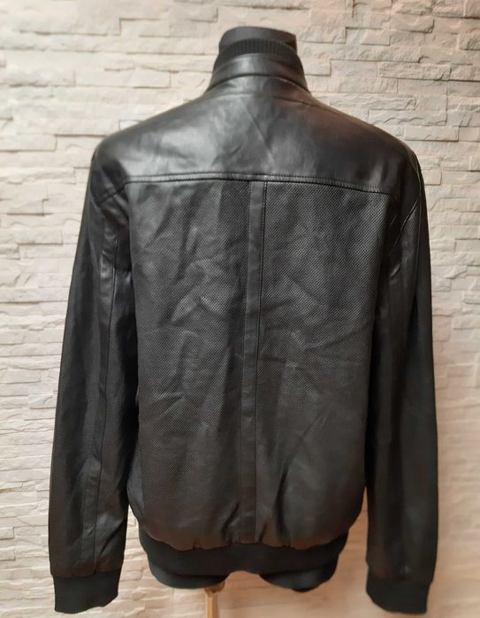 ?Kurtka bomberka Guess L/XL eko skóra