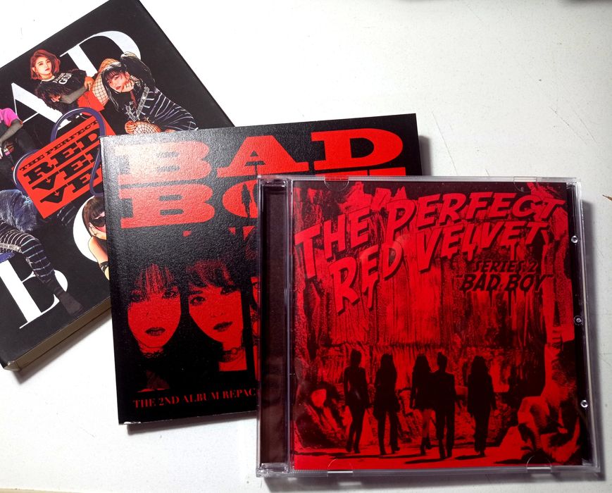 Red Velvet 2nd Album Repackage [The Perfect Red Velvet - Bad Boy]