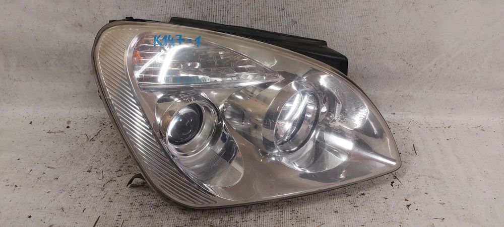 .  PRZOD PRZEDNIA LAMPA PRAWA KIA CARENS 3