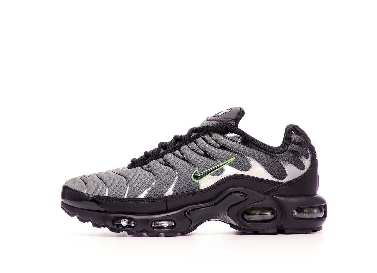 Чоловічі кросівки Nіke Air Max Plus TN сірий з чорним 14733 ХІТ