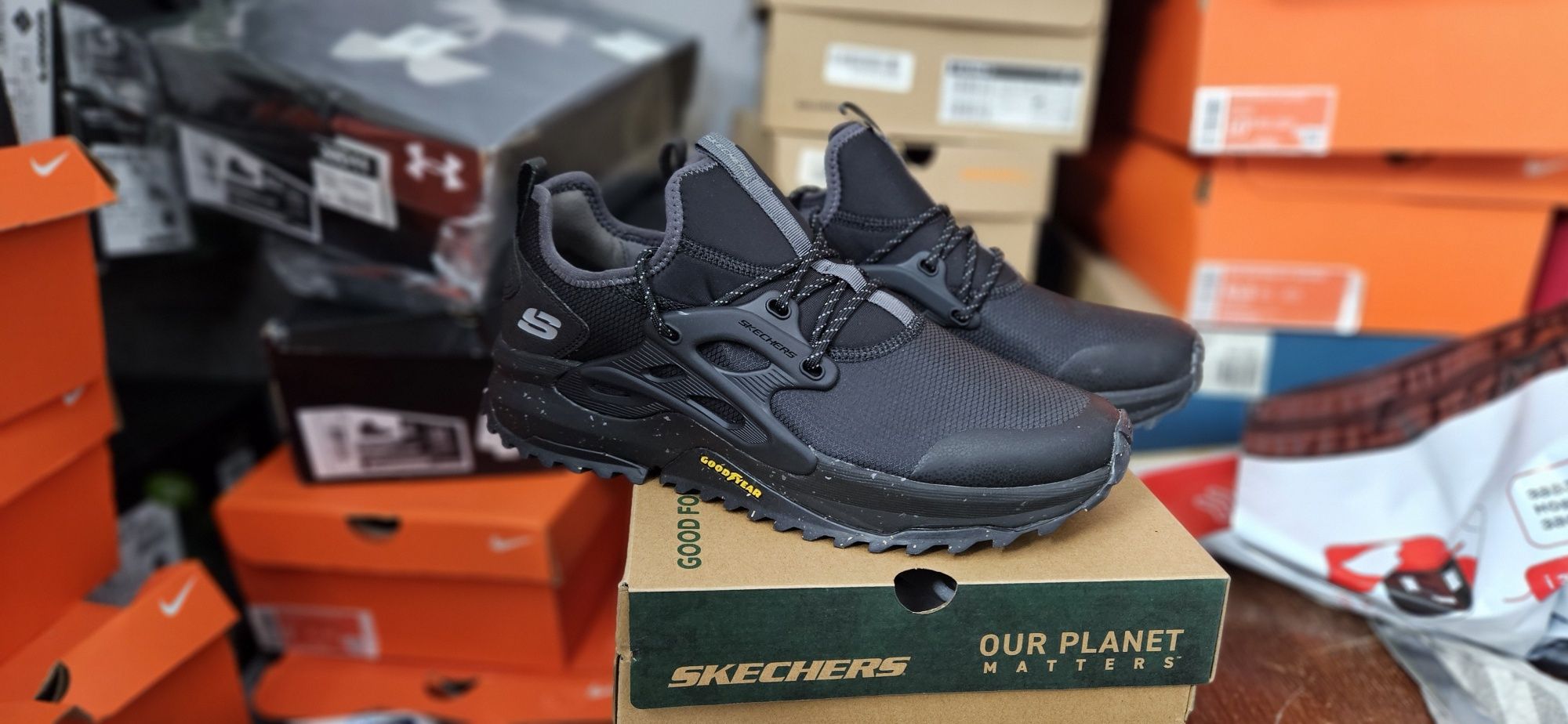 Кросівки Skechers Bionic Trail.Розмір 43-46