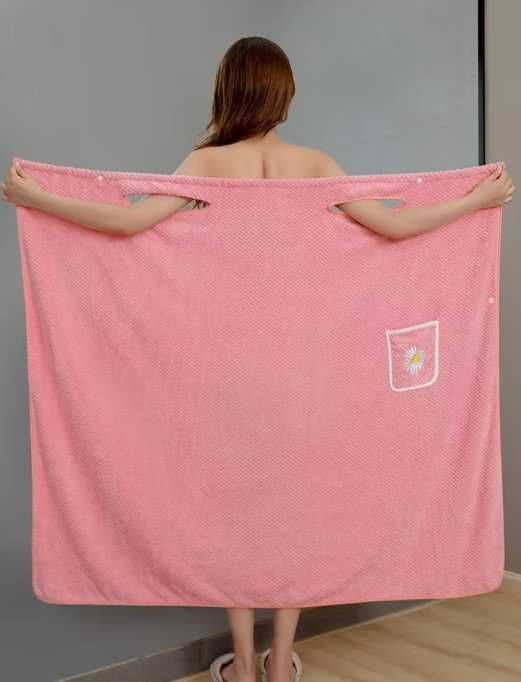 Ręcznik kąpielowy damski idealny po basenie lub saunie