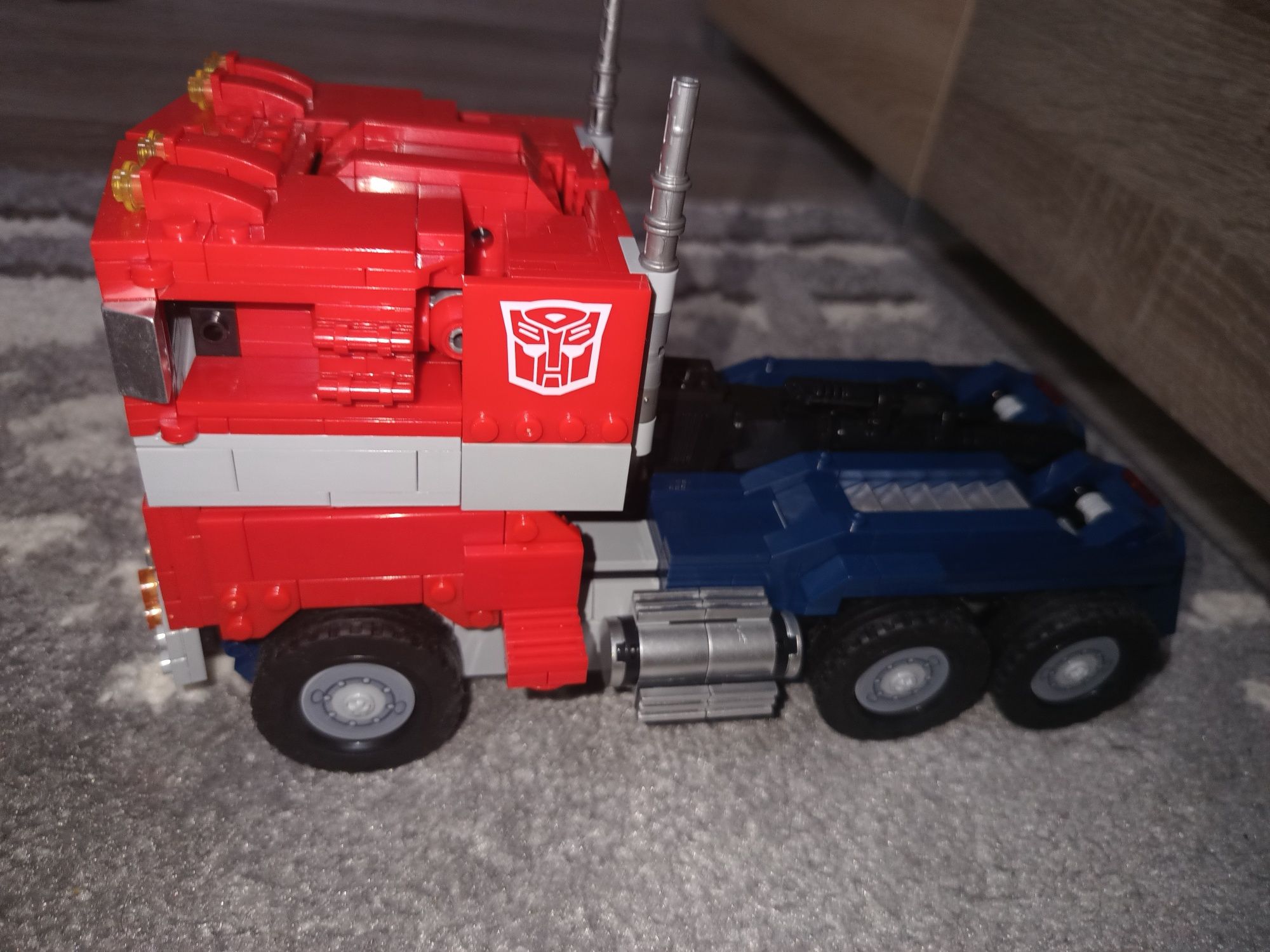 Конструктор Оптімус трансформери transformers НЕ LEGO!