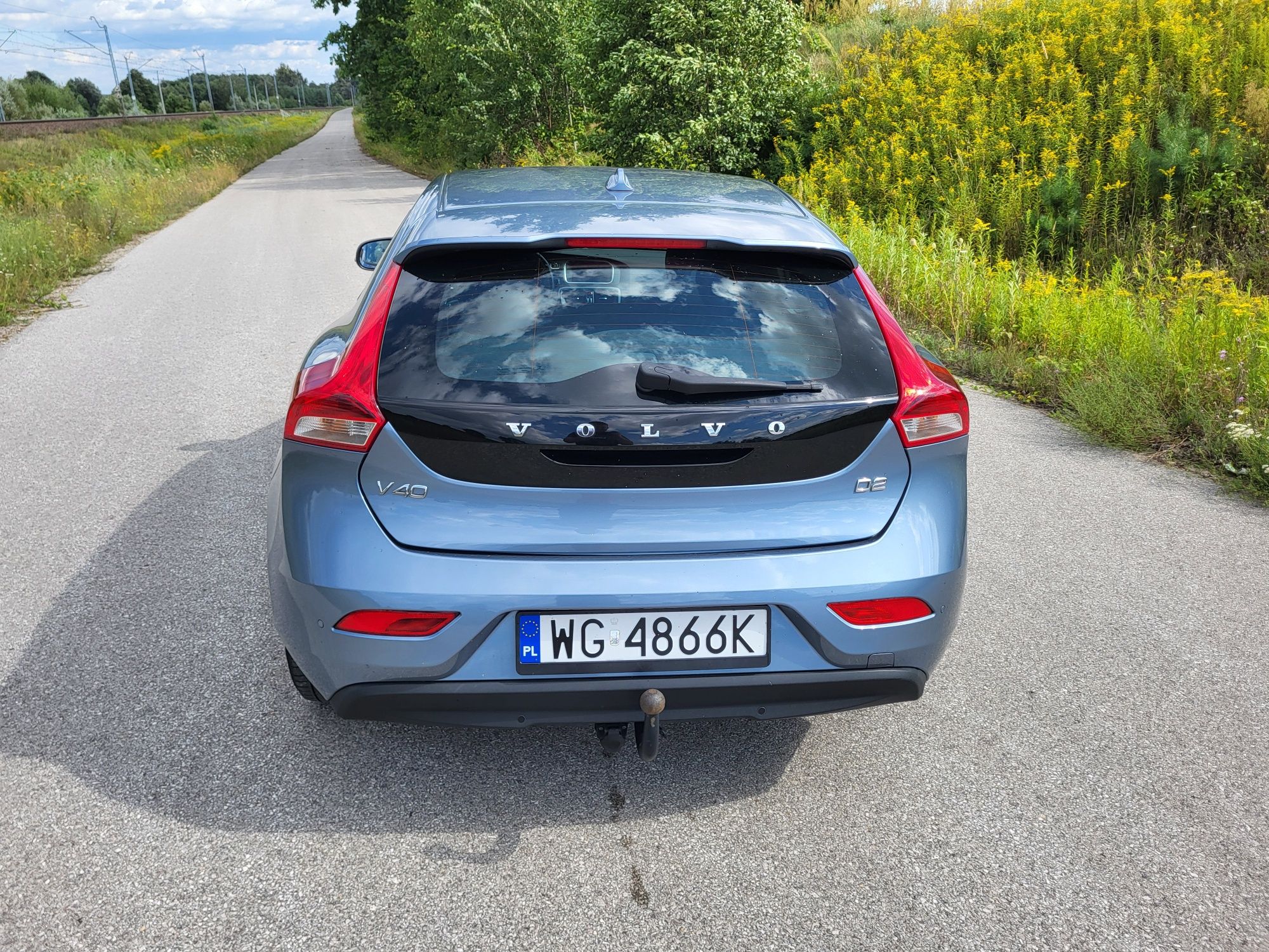 Volvo V40 D2 2.0 lift full LED webasto książka serwisowa nawigacja hak