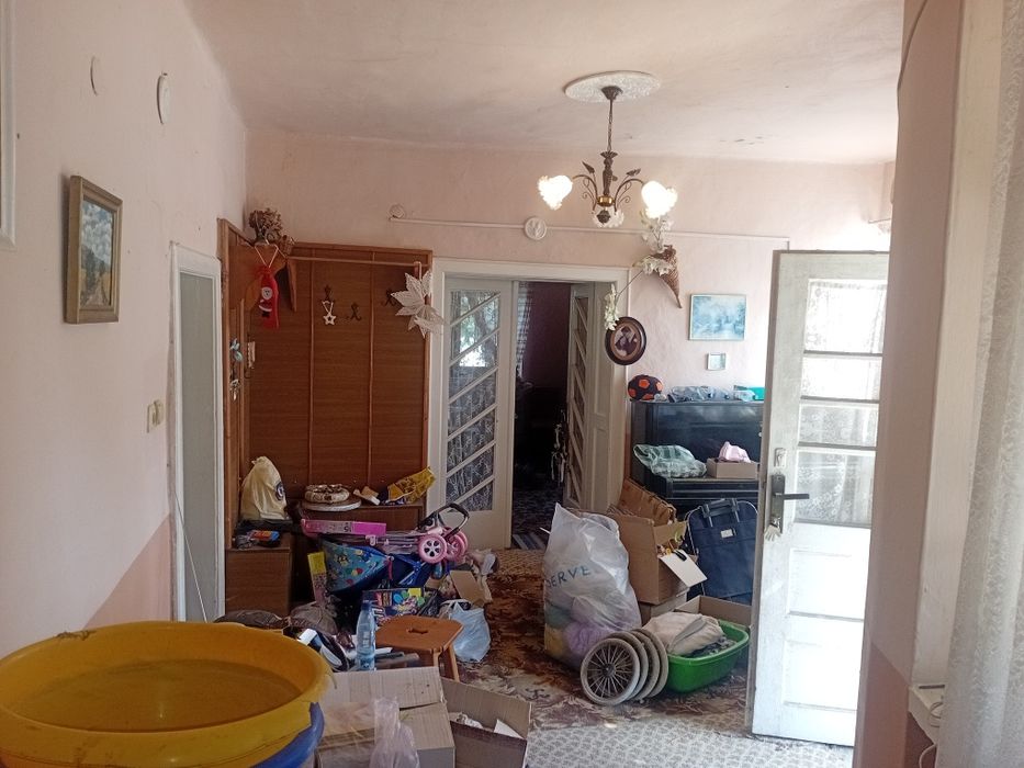 Дешевий будинок в с. Геча з великою ділянкою та садом