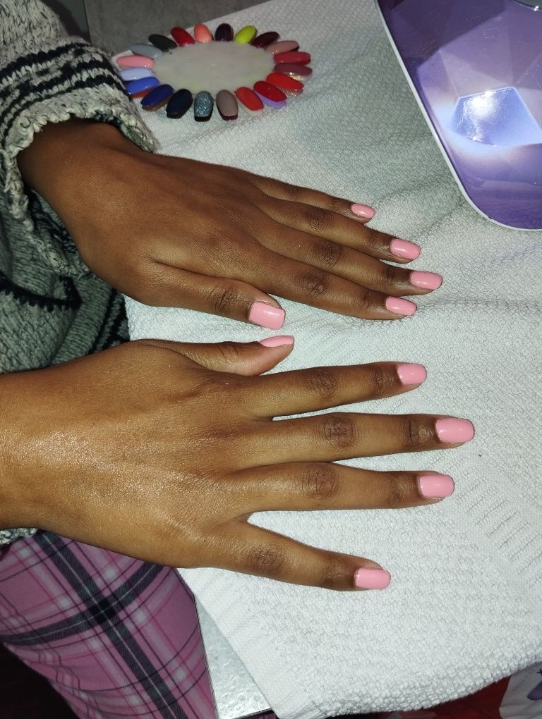 Manicure e pedicure ao domicílio