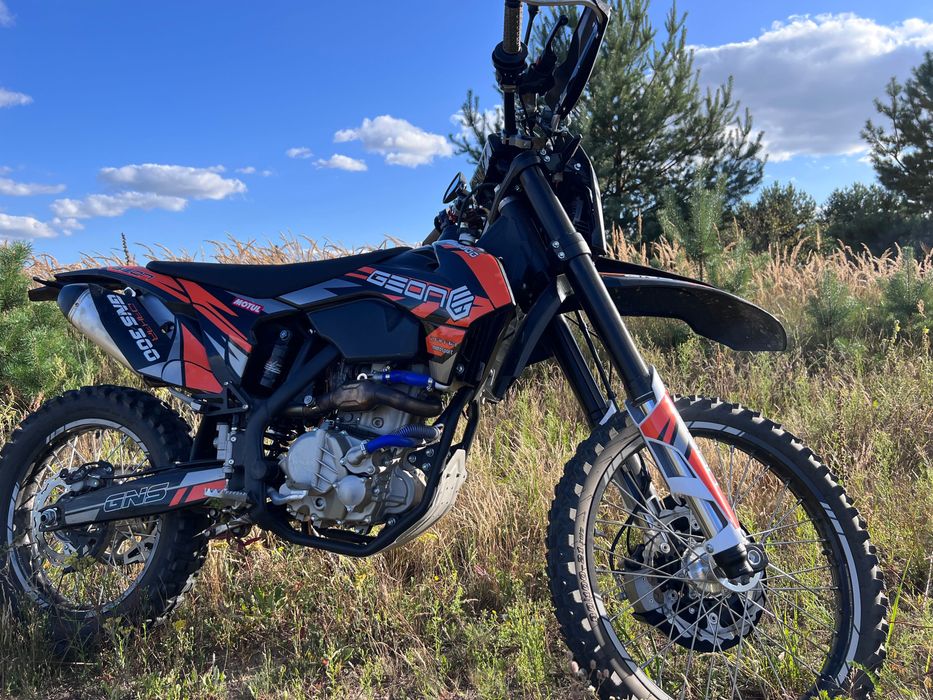 Продається мотоцикл GNS 300