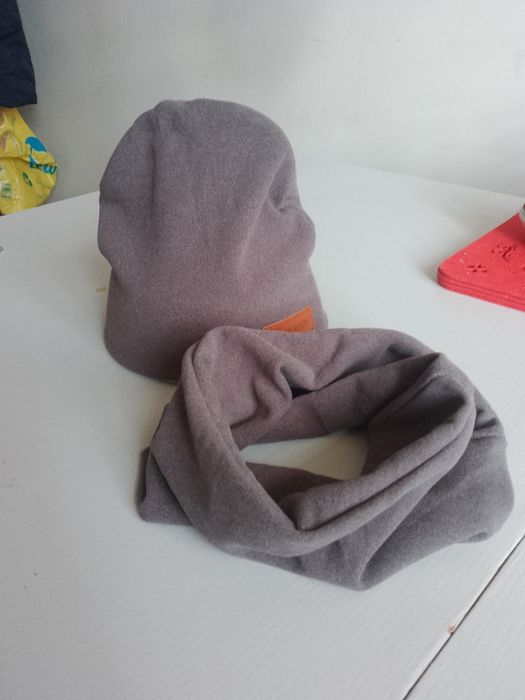 Super czapka z kominem dla dziecka, nowa