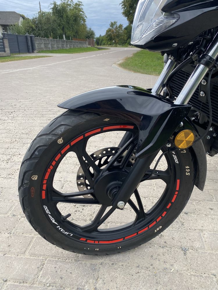 Продам ліфан кп 200