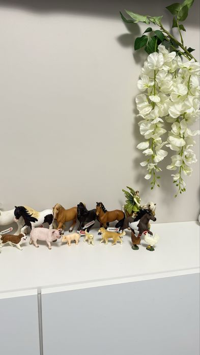 Продам/обміняю на речі для кіней(живих) коней і тварин шляйх-Schleich