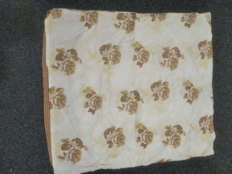 Постільна білизна .