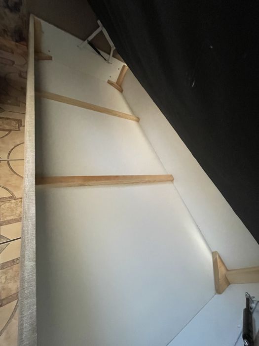 Tapczan jasny solidny