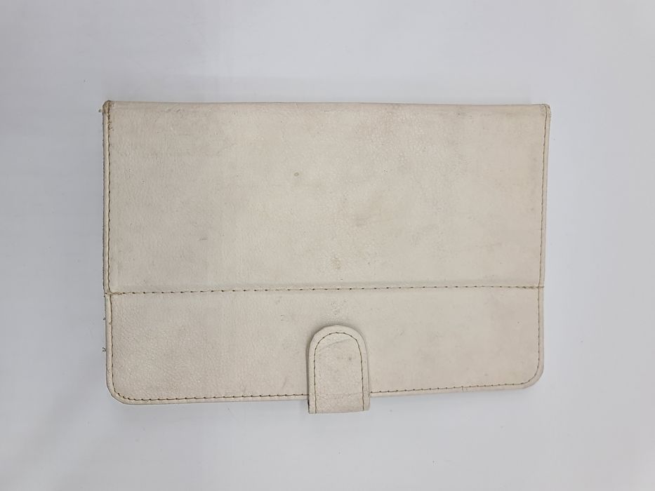 Capa em pele branca para tablet 8"