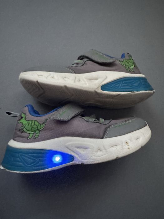 Świecące buty Lupilu 27