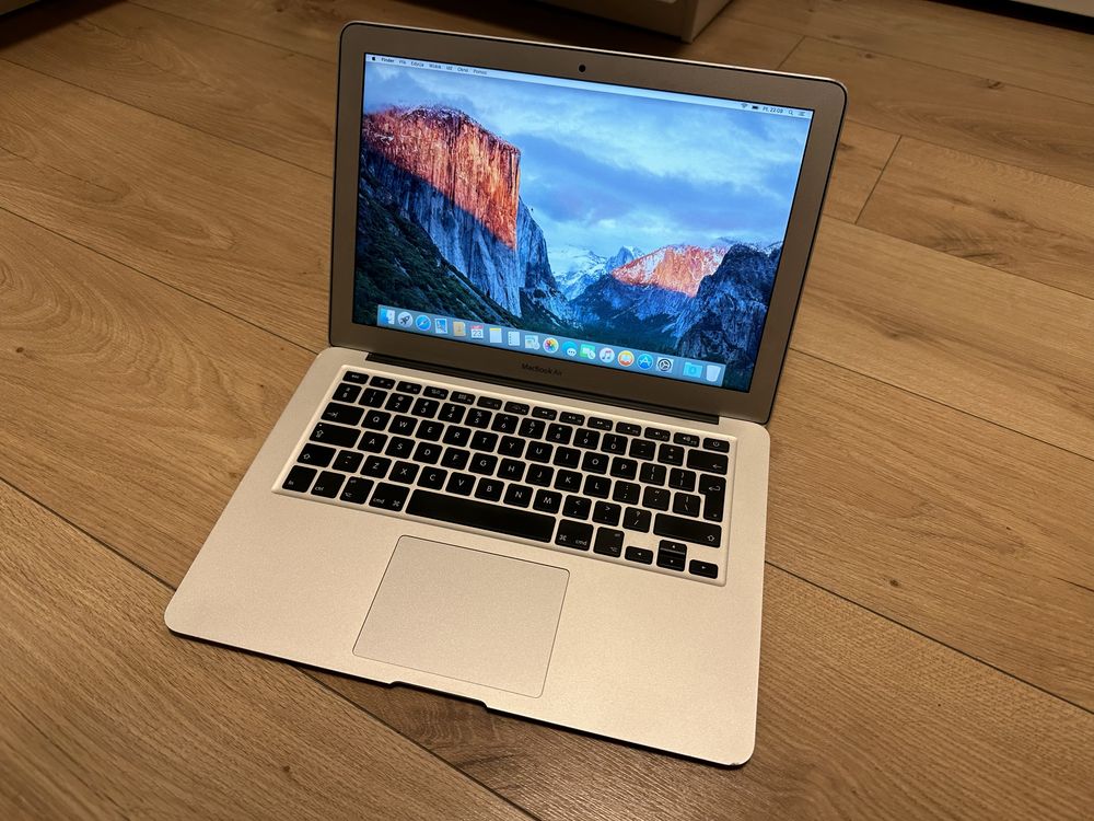 MacBook Air 13” 8/128 GB w bardzo fajnym stanie!