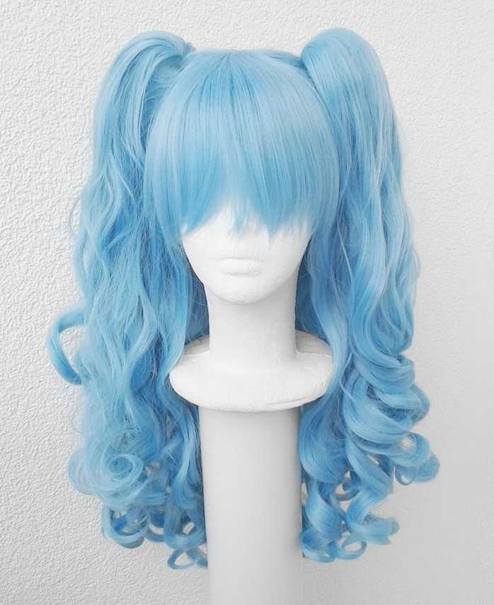 Błękitna lokowana niebieska peruka z kitkami loki grzywką cosplay wig